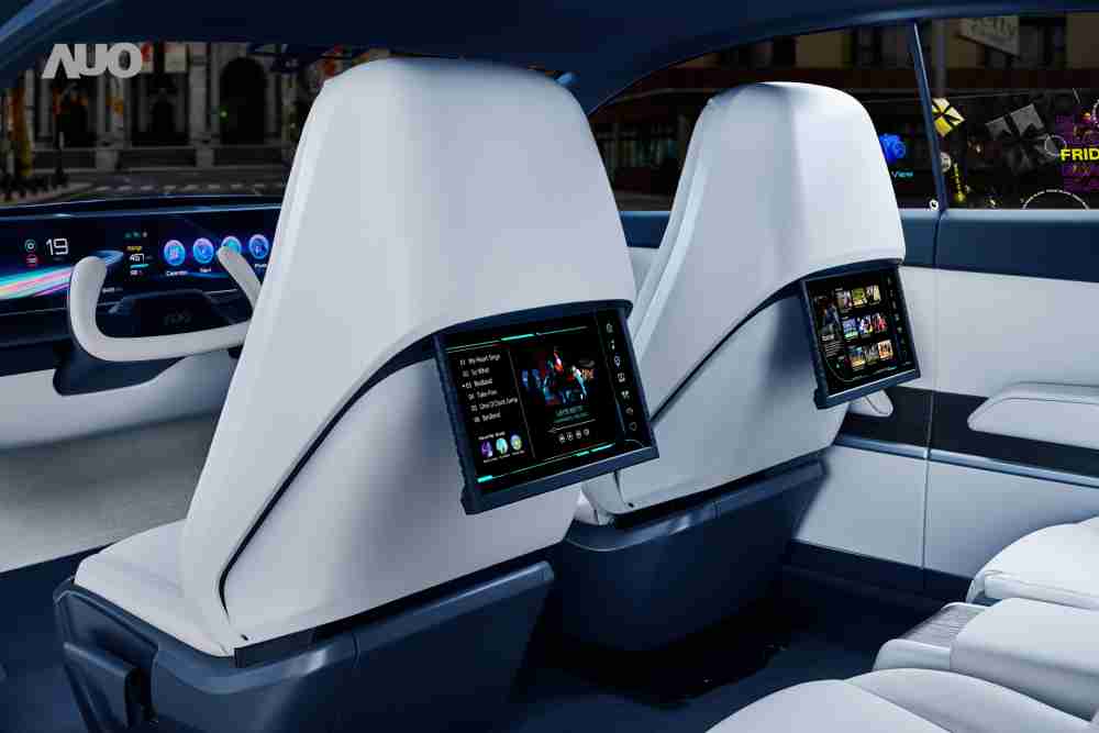 尊龙集团将于CES 展示全新Smart Cockpit 2024，，，，可紧密串连使用者多元需求，，并革新座舱内部的应用和设计，，，，带来身历其境且引人入胜的视觉飨宴，，满足驾乘人员的全方位体验